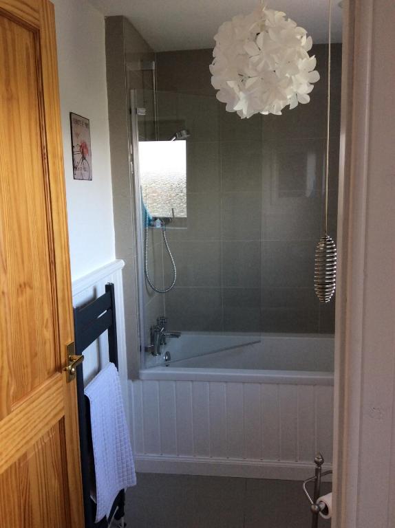 Highland Holiday House room 3